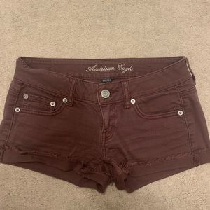 American Eagle folded maroon shorts